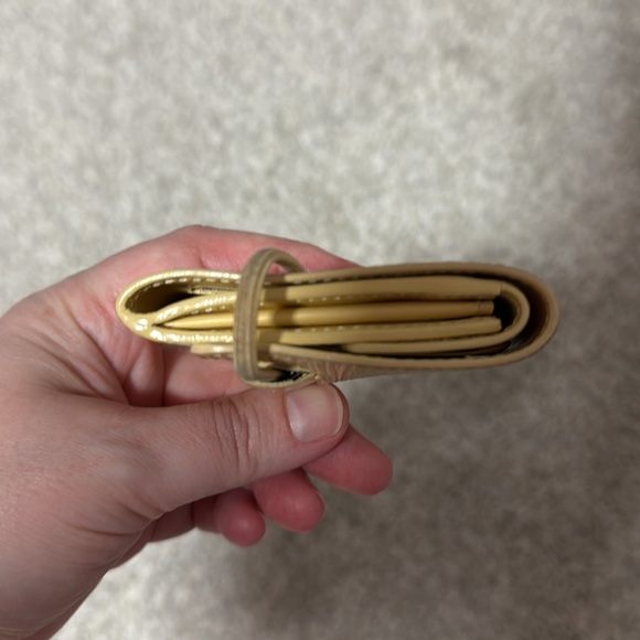 Vintage Louis Vuitton Portefeullie Elastique Vanilla Epi Leather Trifold Wallet - Picture 11 of 12